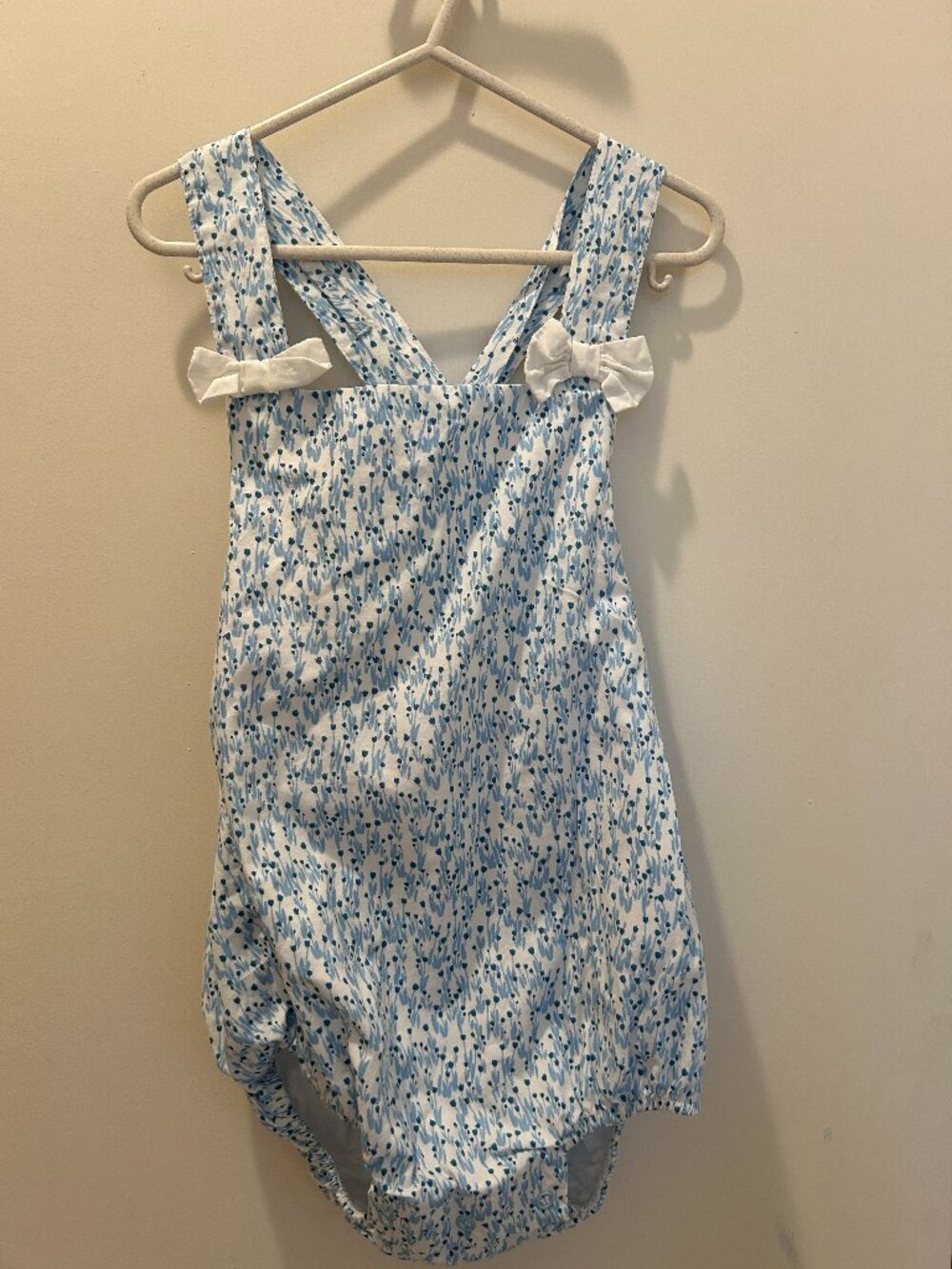 Dondolo Size 2T Blue & White Bodysuit